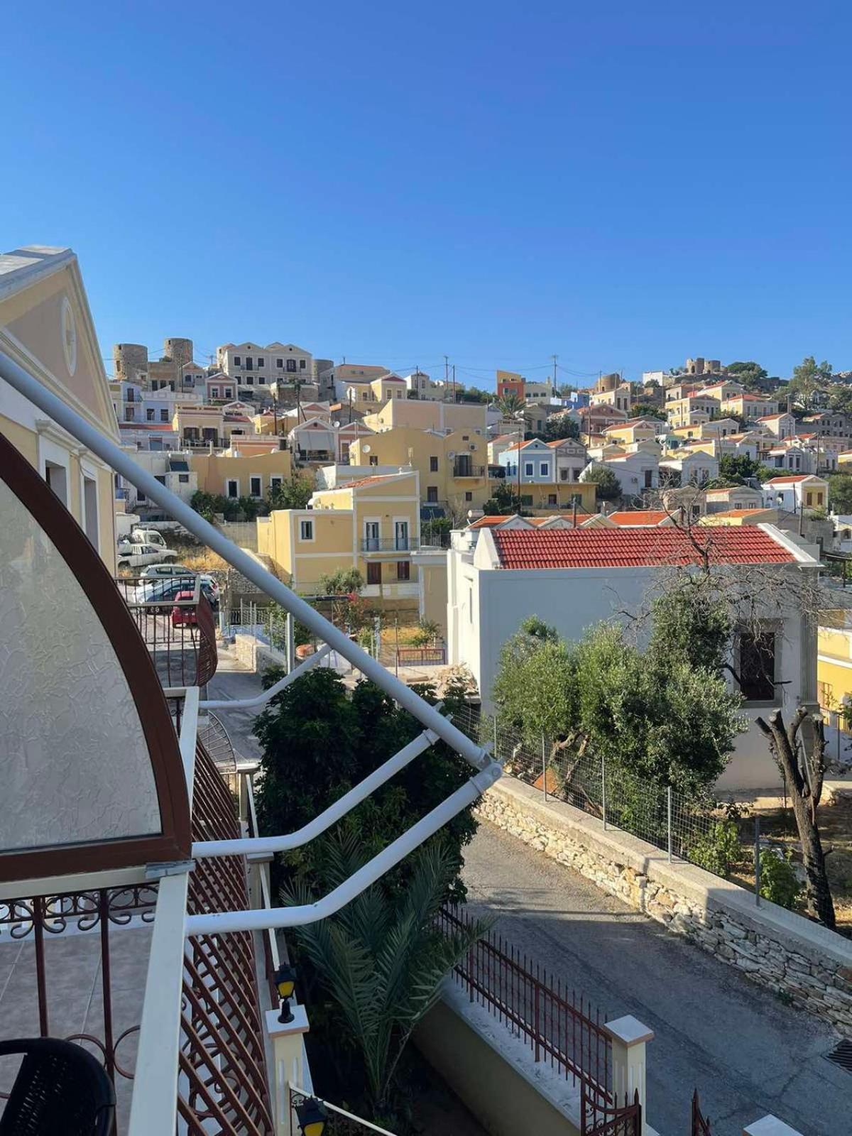 Villa Pinotsi Symi Bagian luar foto