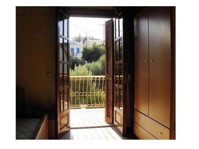 Villa Pinotsi Symi Bagian luar foto